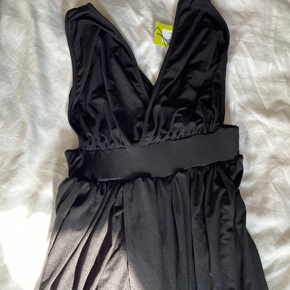 Boo-boo plunge drape maxi dress. Black size 4, never worn. - Picture 2 of 4